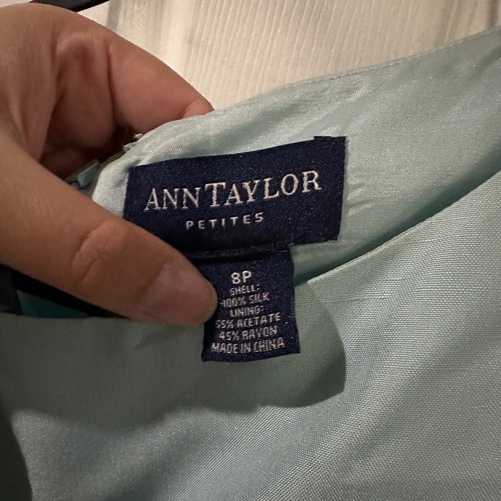 Vintage Ann Taylor 100% Silk Elegant Sleeveless Dress in Light Blue -8P - Picture 3 of 6